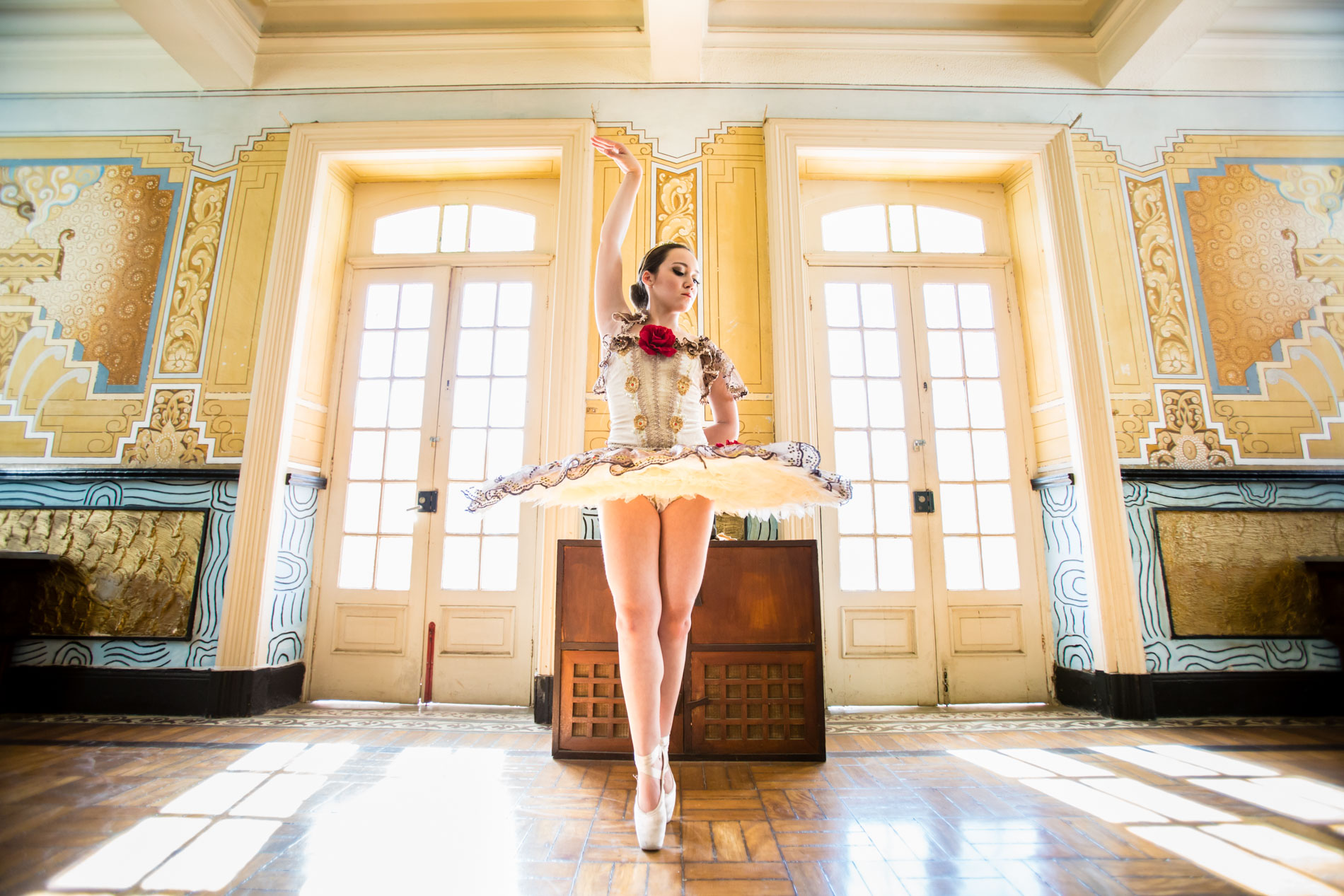 Bailarina no Hotel Varzea Palace em Teresópolis RJ