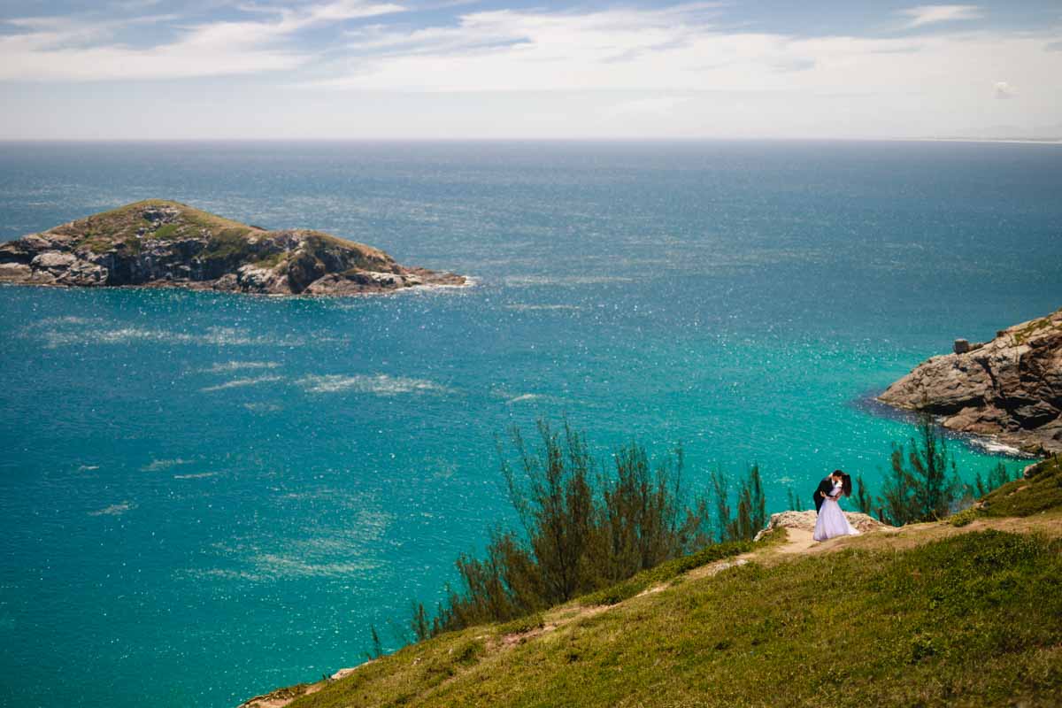 Ensaio pós casamento na praia em Arraial